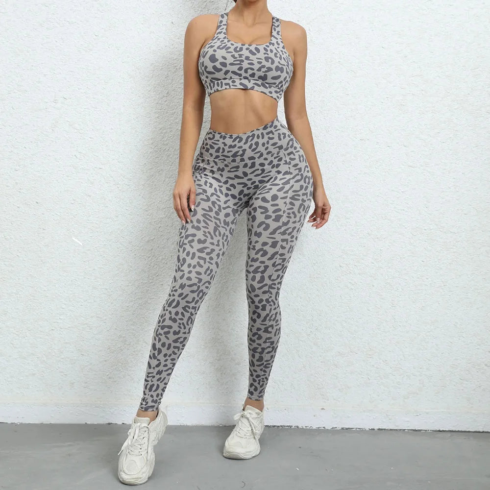 Cloud Hide Women Leopard Yoga Set Workout Sports Wear Sexy Girl Gym Tracksuit Leggings Pants Fitness Top Bra Suit Sportswear